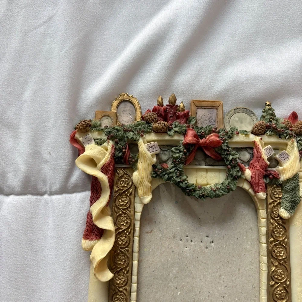 Vintage Christmas Fireplace Resin Picture Frame Holiday Decor Stockings Mantel